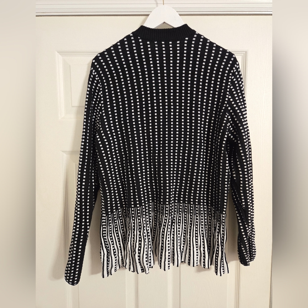 Cato black and white open front sweater size 18/20 W - Picture 2 of 10